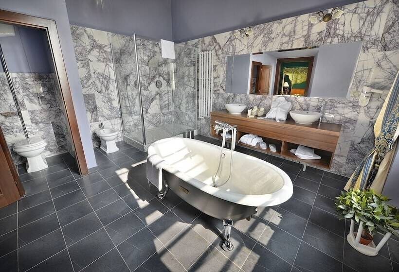 酒店 Chateau Loucen Garden Retreat