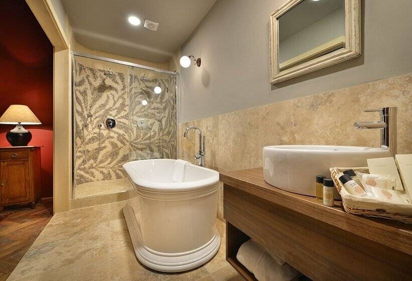 酒店 Chateau Loucen Garden Retreat