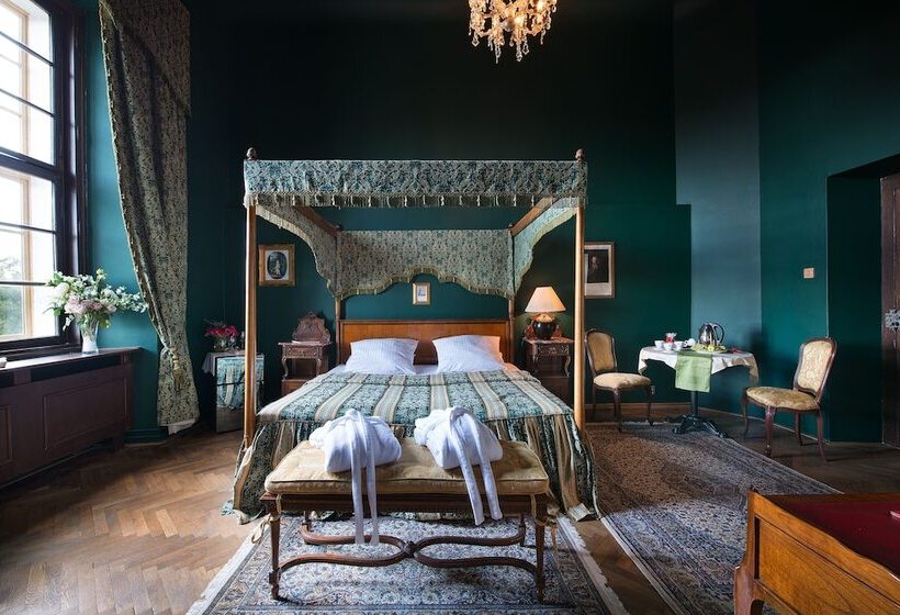 ホテル Chateau Loucen Garden Retreat