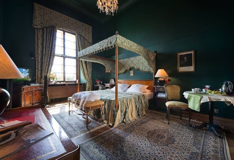 ホテル Chateau Loucen Garden Retreat