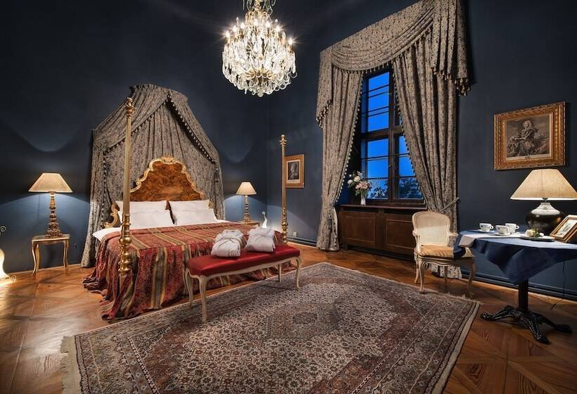 酒店 Chateau Loucen Garden Retreat