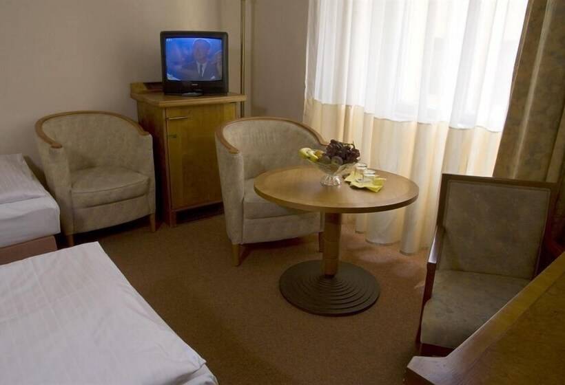 בית מלון כפרי Dr. Adler Spa & Kur