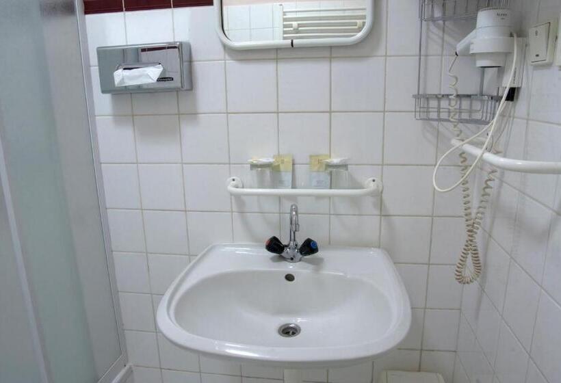 בית מלון כפרי Dr. Adler Spa & Kur