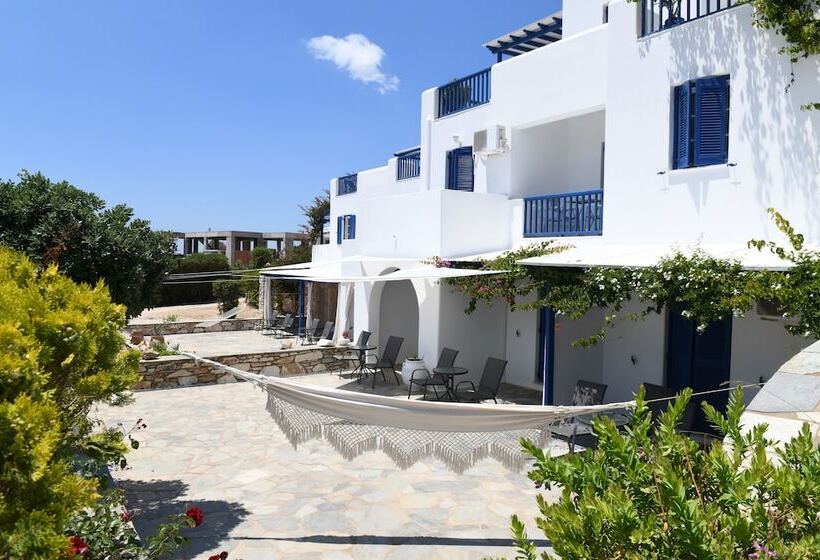 فندق Dryades Family