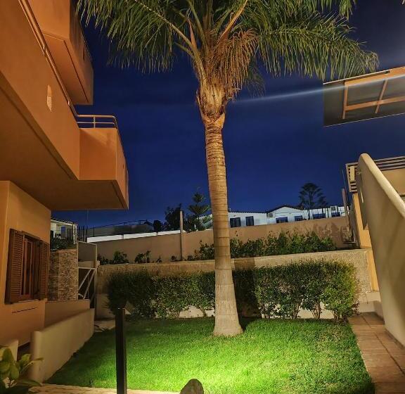 ホテル Eko Suites