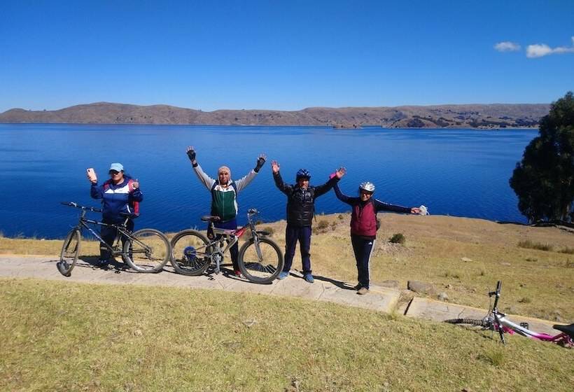 Отель El Manzano Hostel