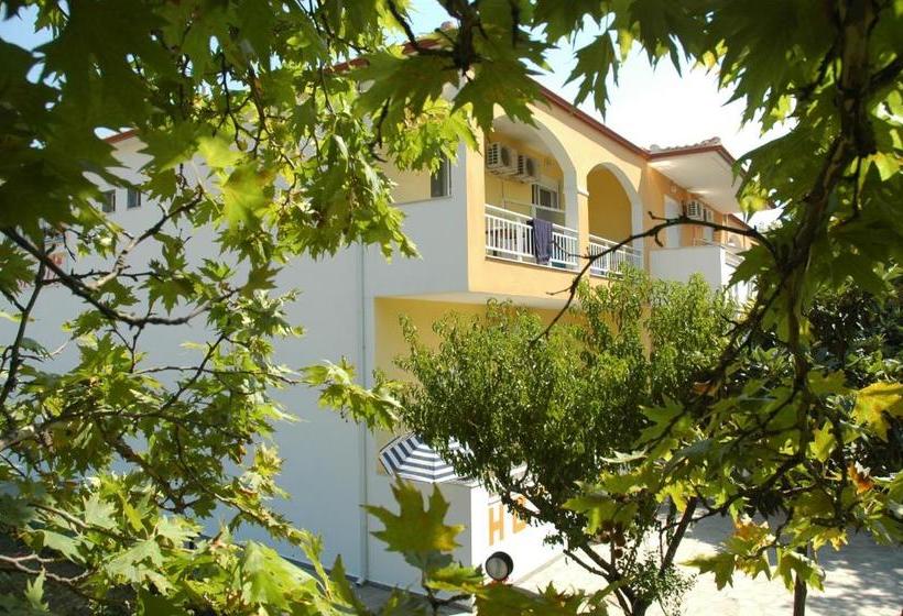 בית מלון כפרי Estelle