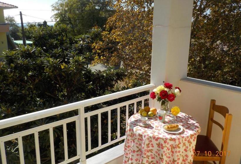 בית מלון כפרי Estelle