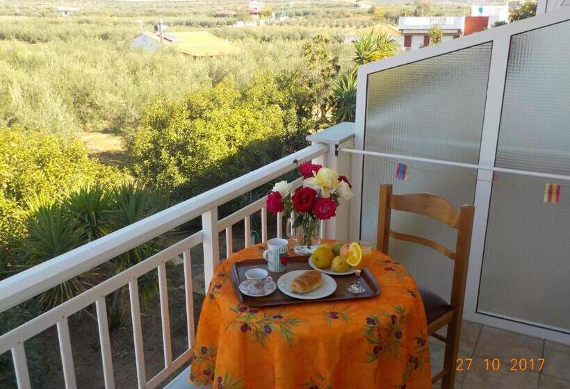 בית מלון כפרי Estelle