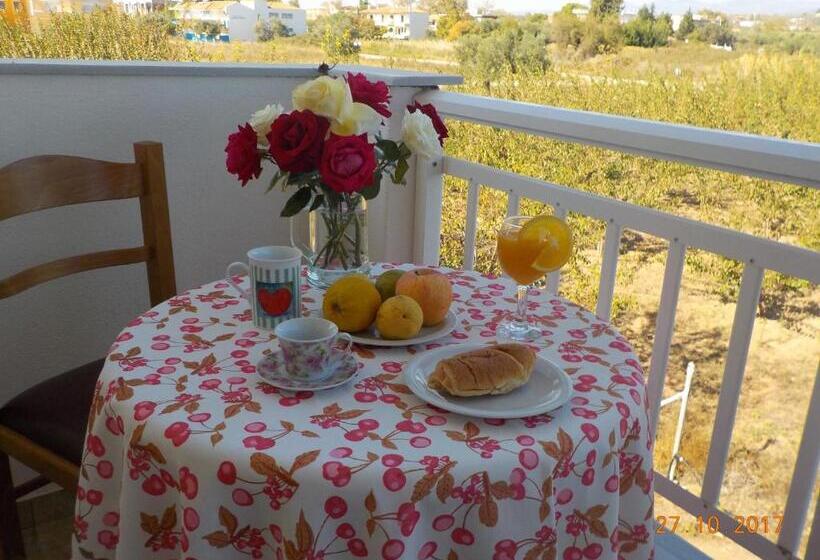 בית מלון כפרי Estelle