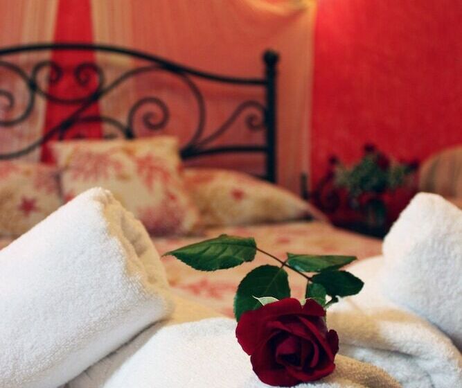 ホテル Filyra Pension