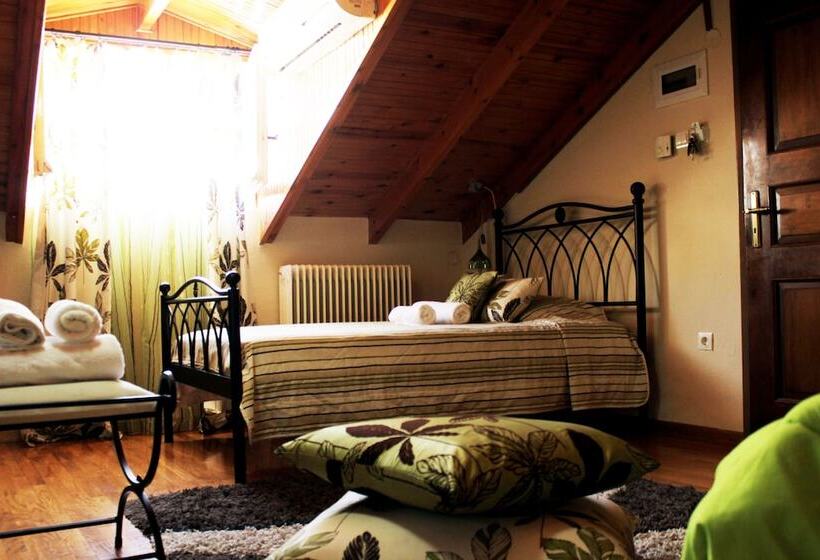 ホテル Filyra Pension