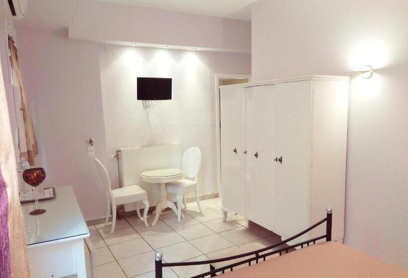 ホテル Filyra Pension