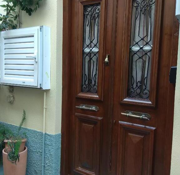 ホテル Filyra Pension