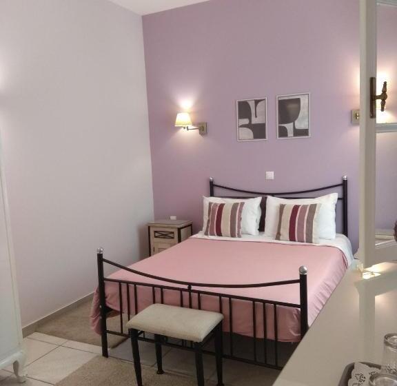 ホテル Filyra Pension