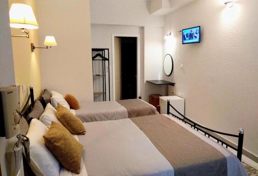 ホテル Filyra Pension