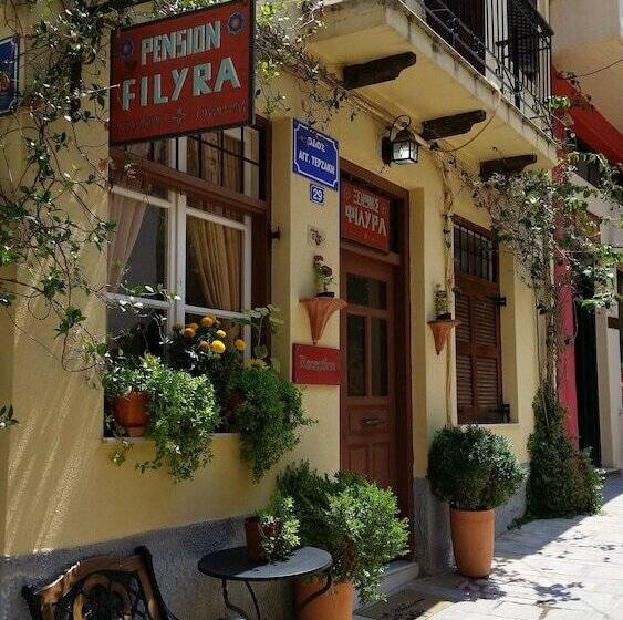 ホテル Filyra Pension