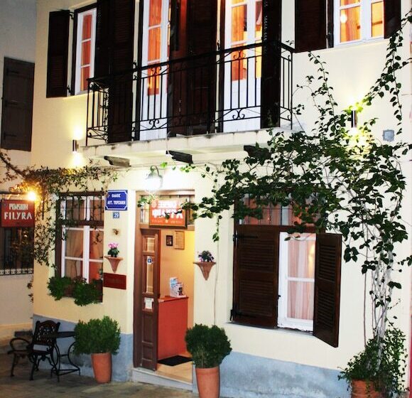 ホテル Filyra Pension