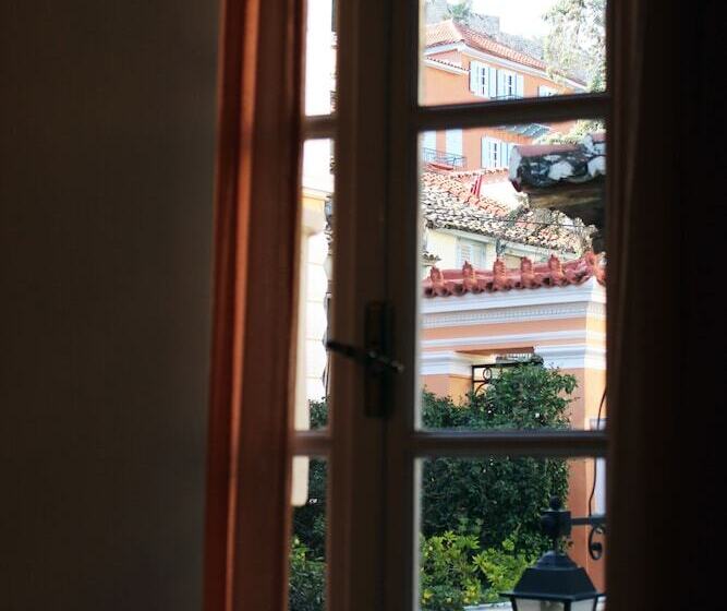 ホテル Filyra Pension