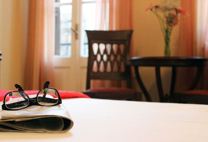 ホテル Filyra Pension