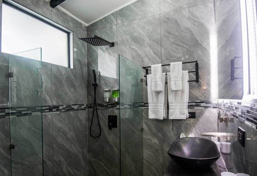 Отель Villa Roca Boutique Resort & Suites   Adult Only