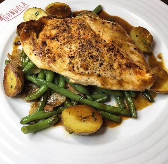 هتل Green Gondola