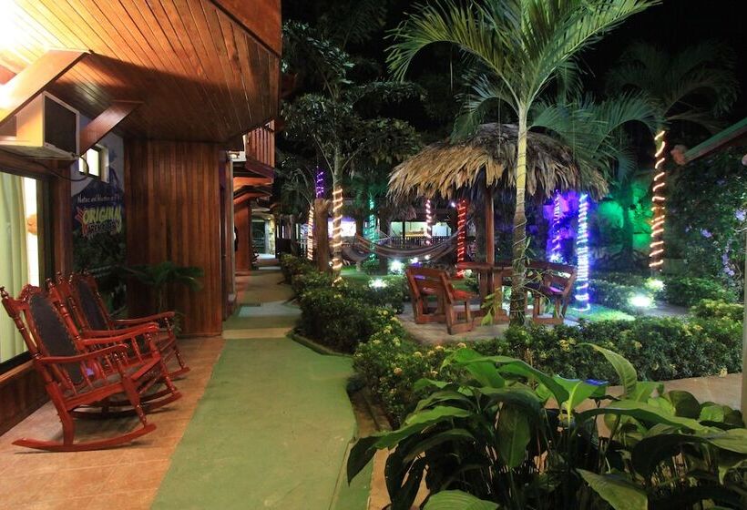 فندق Hostel Backpackers La Fortuna
