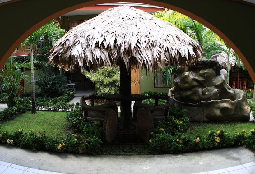 فندق Hostel Backpackers La Fortuna