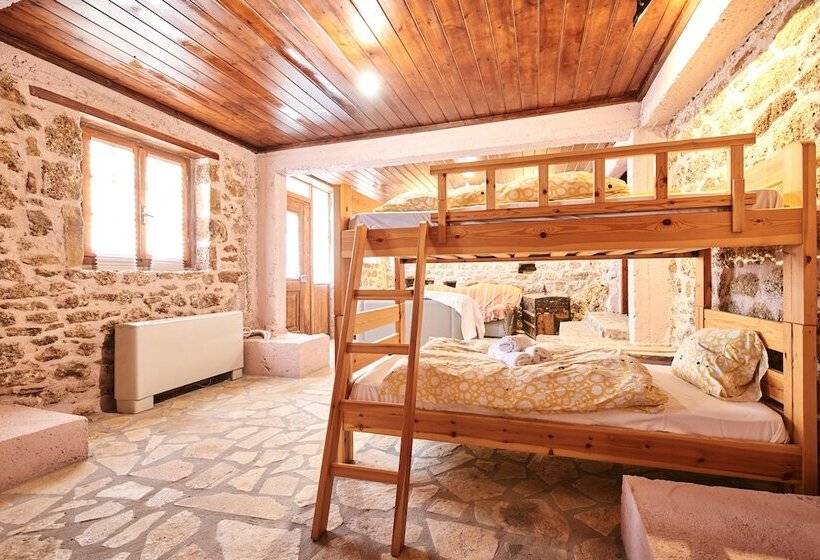 호텔 Hostel Elisson