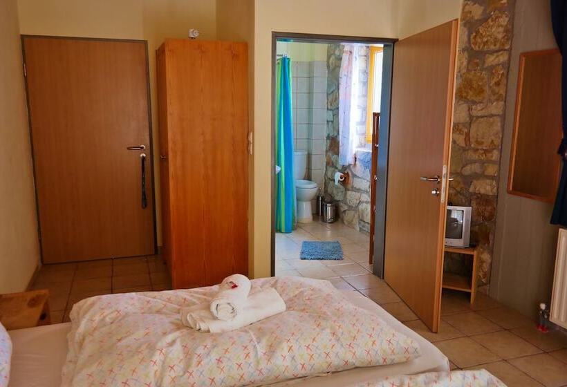 호텔 Hostel Elisson