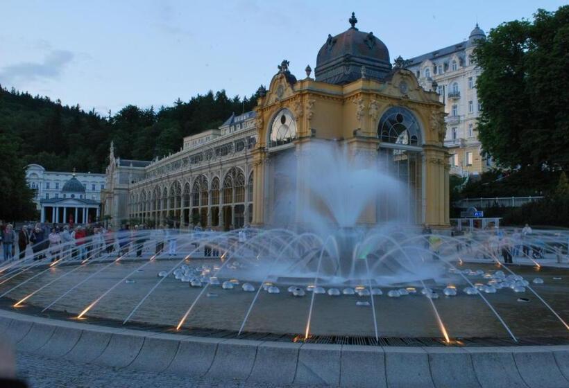 هتل Hostel Foster