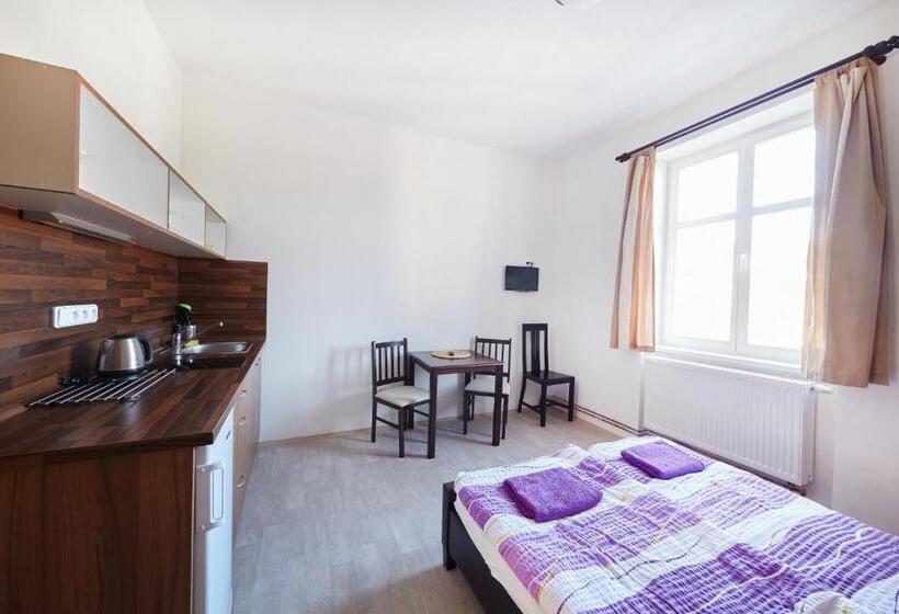 هتل Hostel Foster