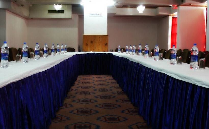 هتل Imperial Palace