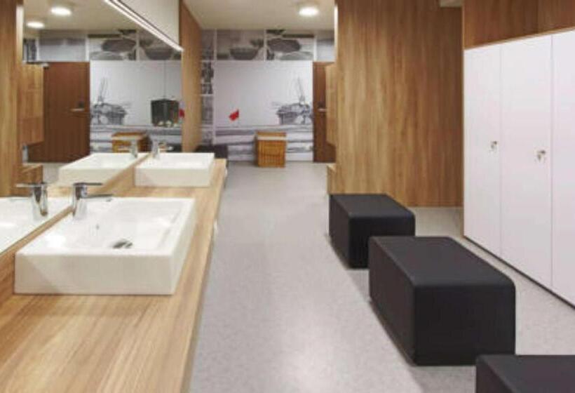 هتل Konference Park