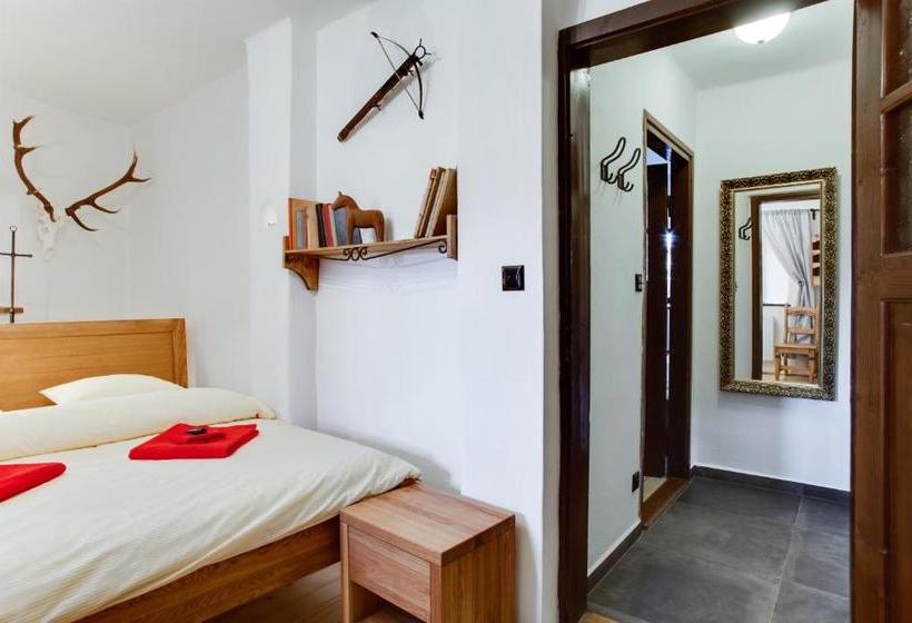 هتل Krumlov Tower