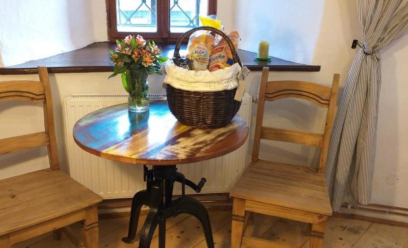 هتل Krumlov Tower