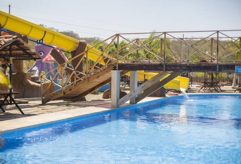 La Boya Hotel Y Parque Acuático