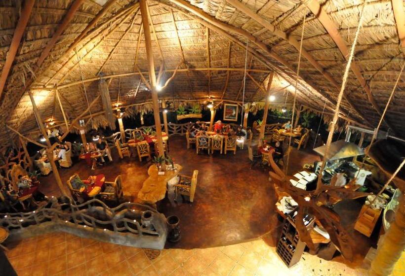 Отель La Costa De Papito