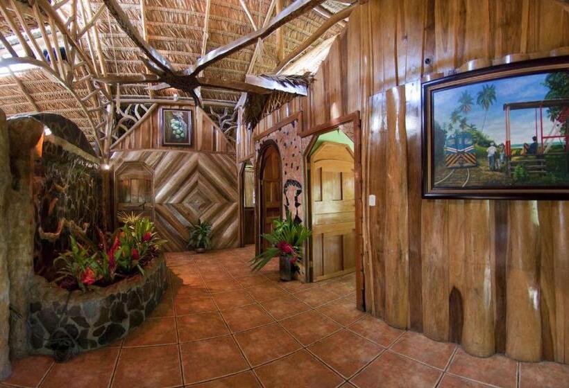 Отель La Costa De Papito