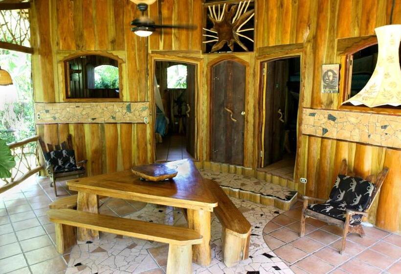 Отель La Costa De Papito