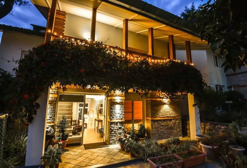 ホテル Lamrin Norwood Green Palampur