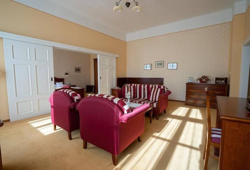 בית מלון כפרי Ld Palace Spa & Kur