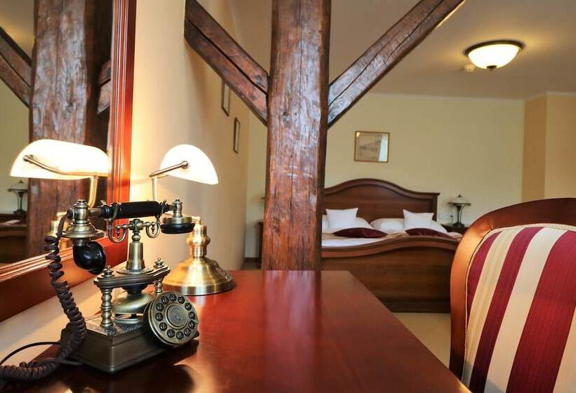 בית מלון כפרי Ld Palace Spa & Kur