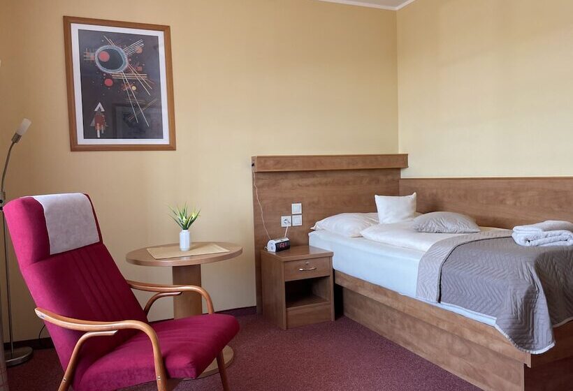 בית מלון כפרי Ld Palace Spa & Kur