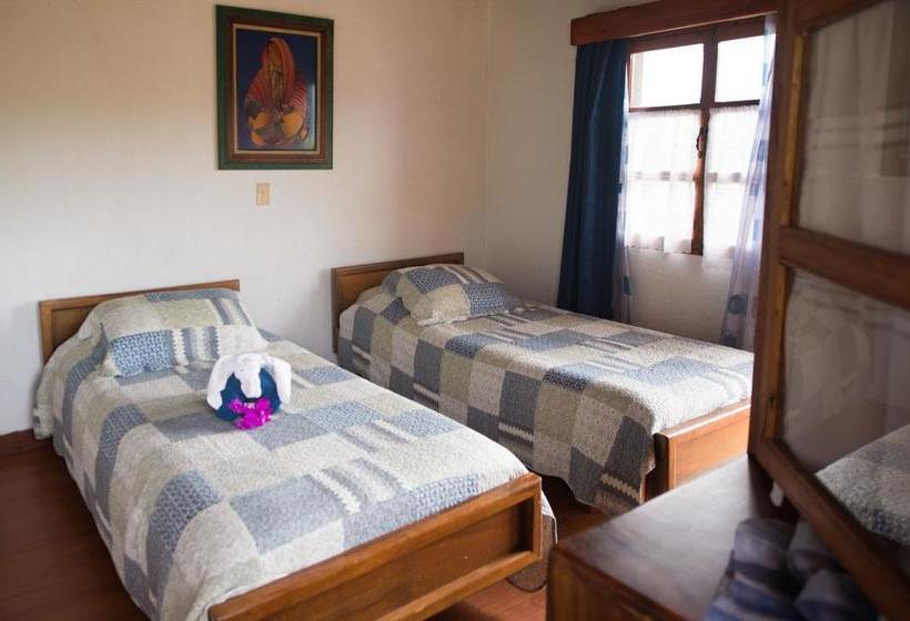 Отель Los Héroes