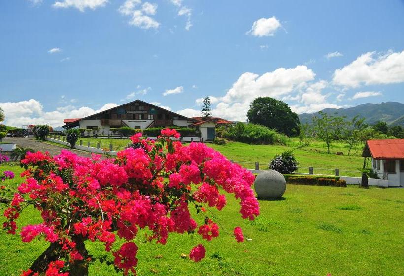 Отель Los Héroes