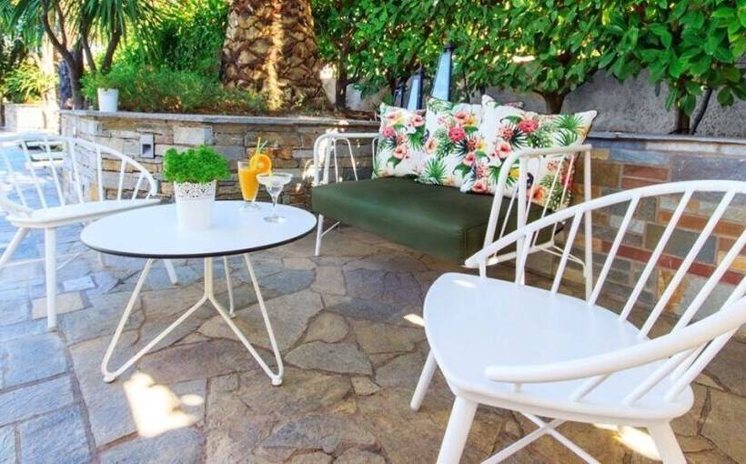 هتل Luxury Villa Fotini