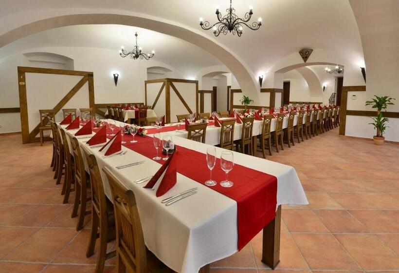 فندق Malý Pivovar