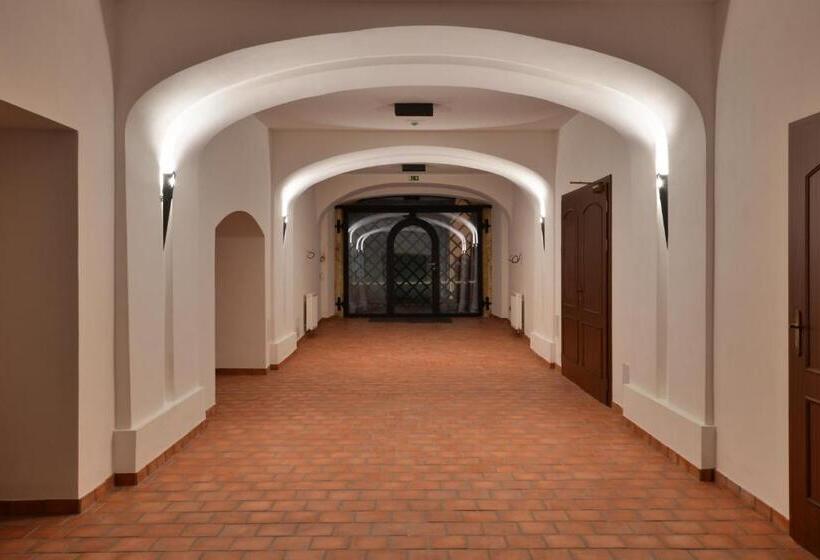 فندق Malý Pivovar