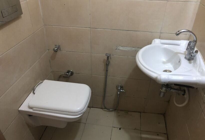 בית מלון כפרי Mangalam Palace   Lucknow Airport